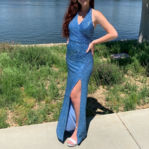 PROM DRESS !!! - Picture 2 of 2